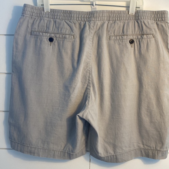 H&M men's size XL grey linen cotton blend Bermuda shorts neutral minimalist - Picture 2 of 8